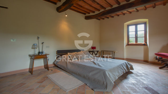 Image No.23-4 Bed Country House for sale