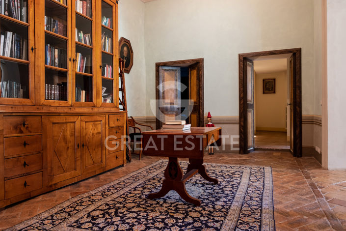 Image No.17-3 Bed Apartment for sale