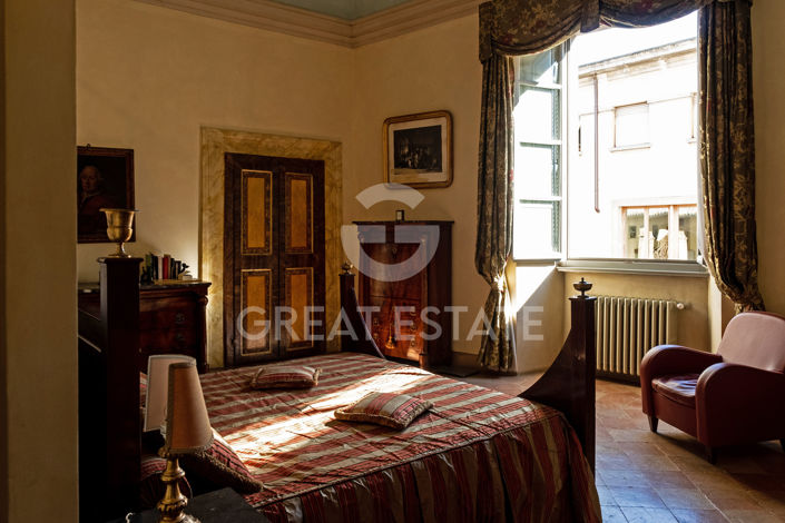 Image No.22-3 Bed Apartment for sale