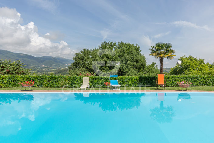 Image No.17-4 Bed Country House for sale