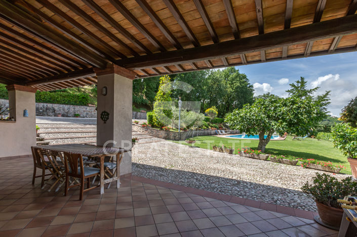 Image No.19-4 Bed Country House for sale