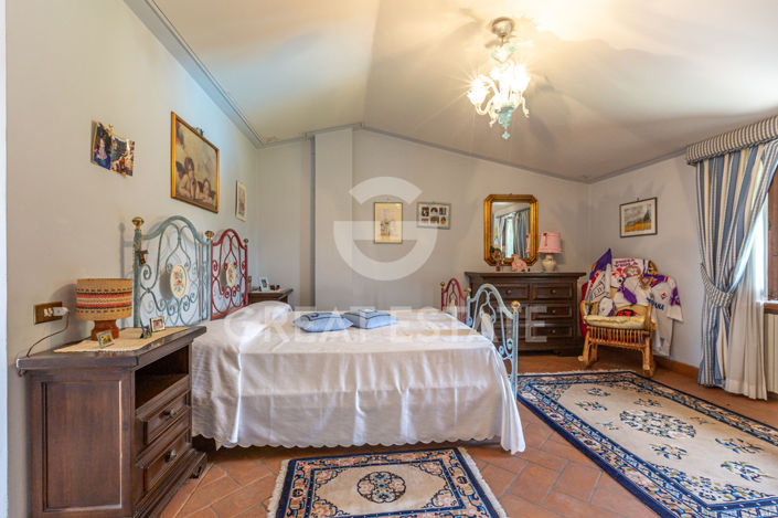 Image No.43-4 Bed Country House for sale