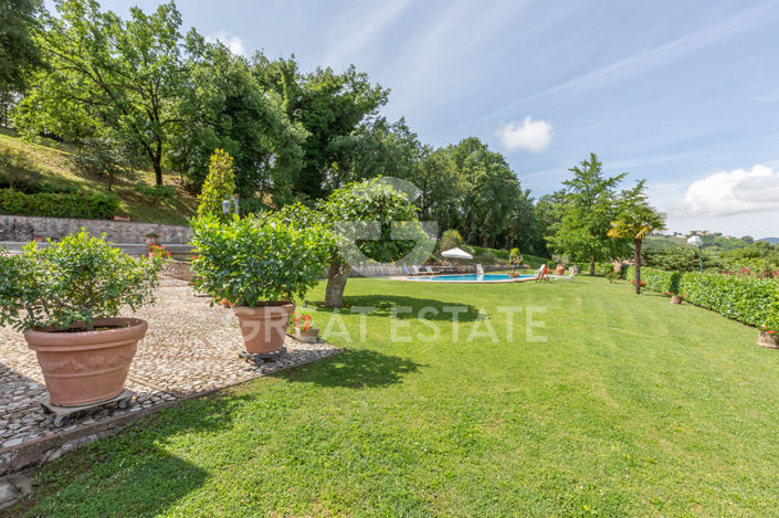 Image No.55-4 Bed Country House for sale