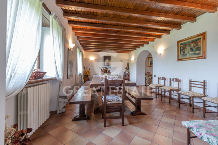 Image No.7-4 Bed Country House for sale