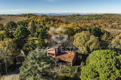 4 Bed Country House for sale