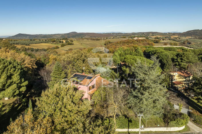 Image No.10-4 Bed Country House for sale