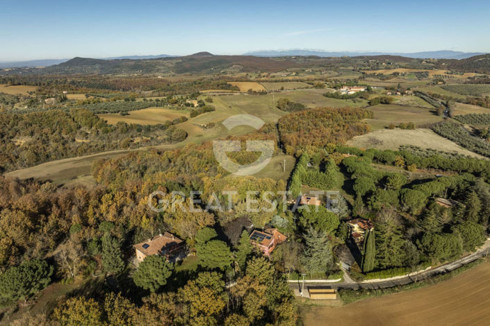 Image No.12-4 Bed Country House for sale