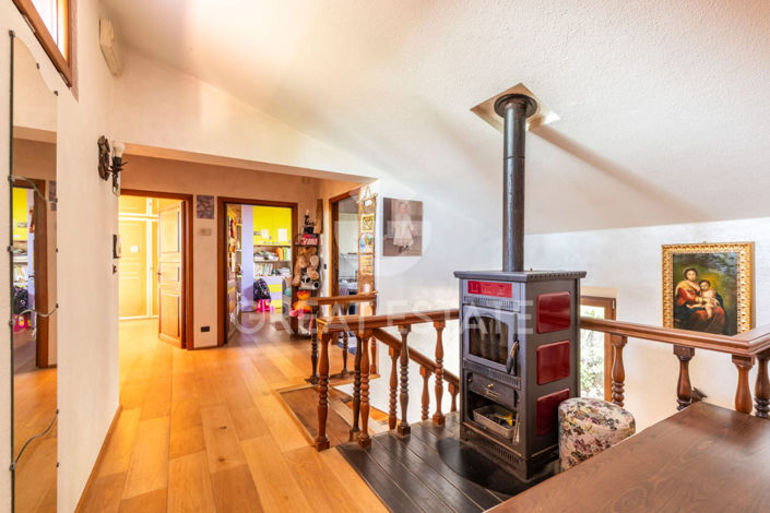 Image No.22-4 Bed Country House for sale