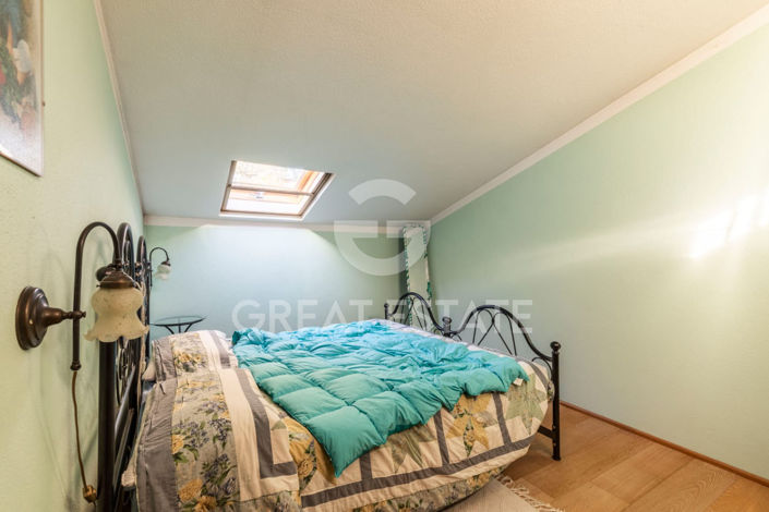 Image No.26-4 Bed Country House for sale