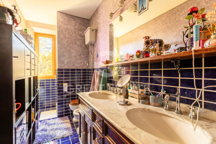 Image No.28-4 Bed Country House for sale