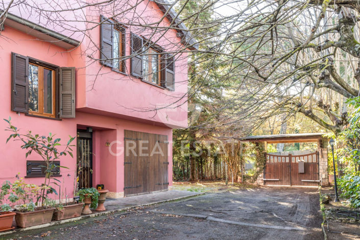 Image No.7-4 Bed Country House for sale