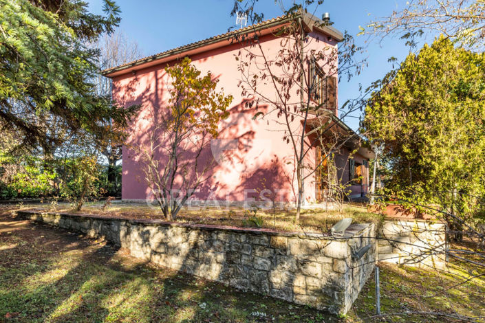 Image No.8-4 Bed Country House for sale