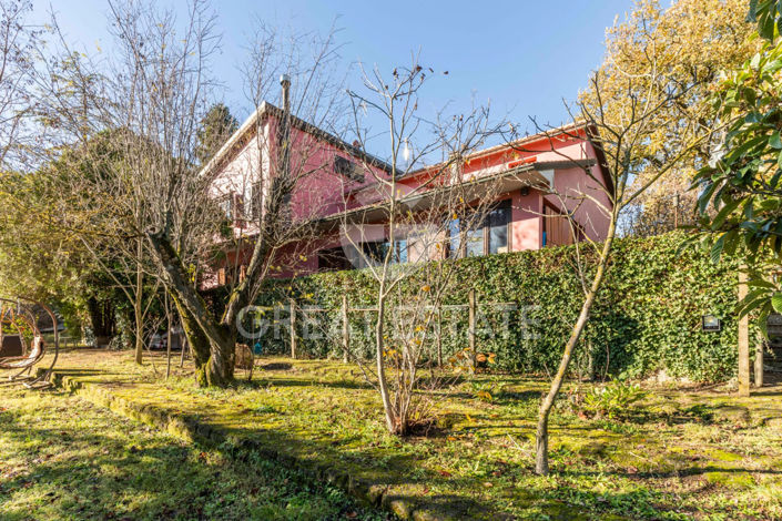 Image No.9-4 Bed Country House for sale