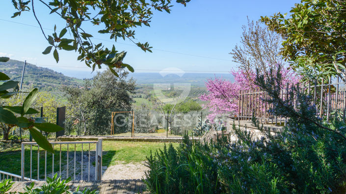 Image No.14-3 Bed Flat for sale