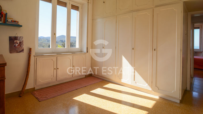 Image No.29-3 Bed Flat for sale