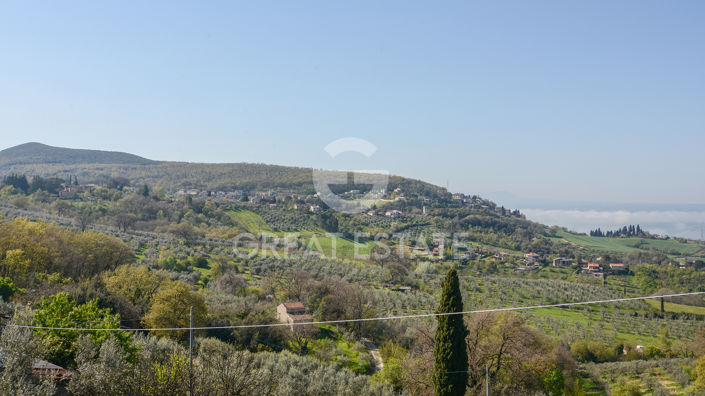 Image No.38-3 Bed Flat for sale