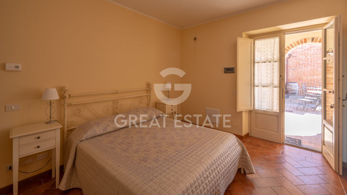 Image No.17-Maison de campagne de 11 chambres à vendre à Foiano della Chiana