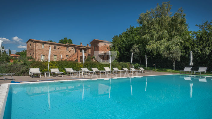 Image No.4-Maison de campagne de 11 chambres à vendre à Foiano della Chiana