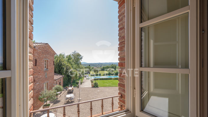 Image No.32-Maison de campagne de 11 chambres à vendre à Foiano della Chiana