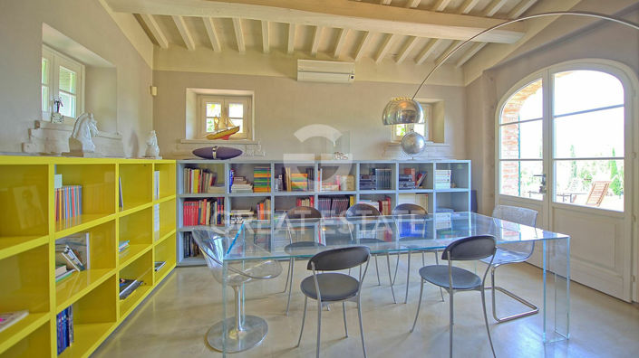 Image No.23-5 Bed Country House for sale