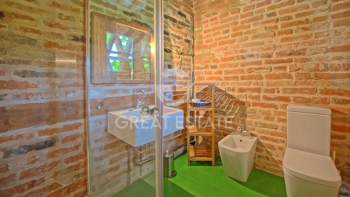 Image No.26-5 Bed Country House for sale