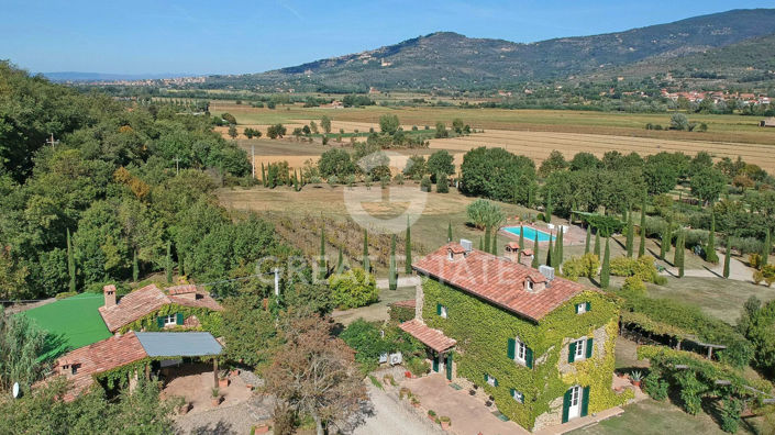 Image No.7-5 Bed Country House for sale