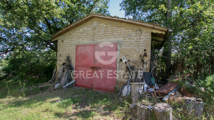 Image No.23-2 Bed Country House for sale