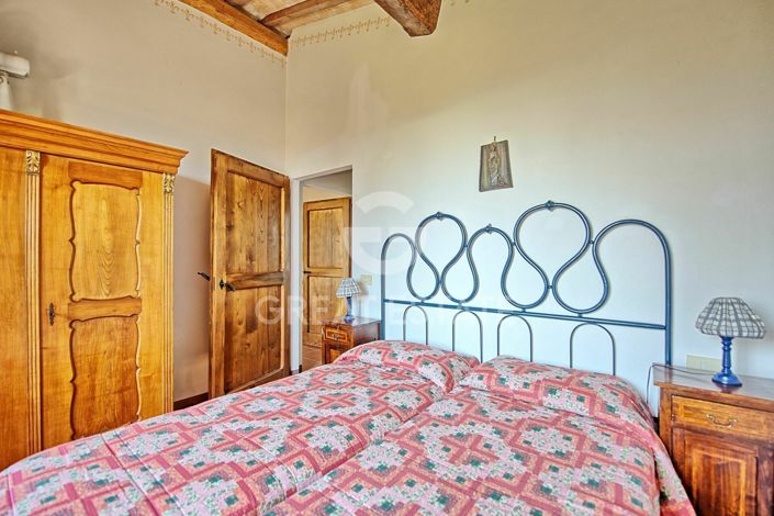 Image No.28-10 Bed Country House for sale