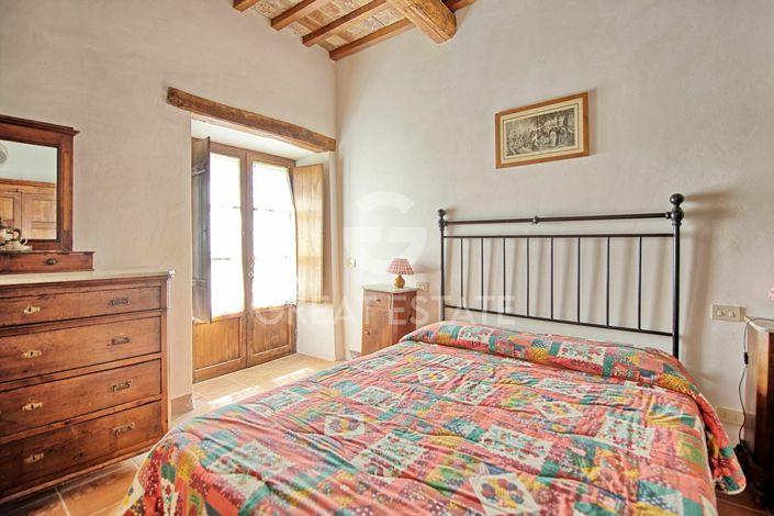 Image No.36-10 Bed Country House for sale