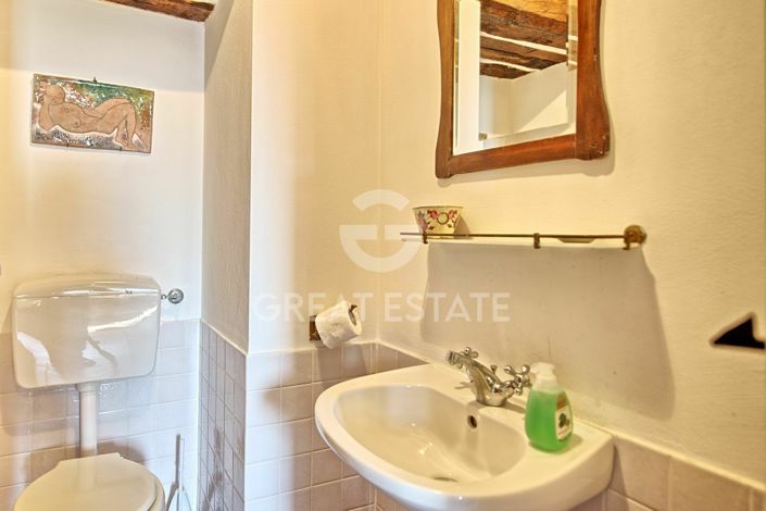 Image No.39-10 Bed Country House for sale