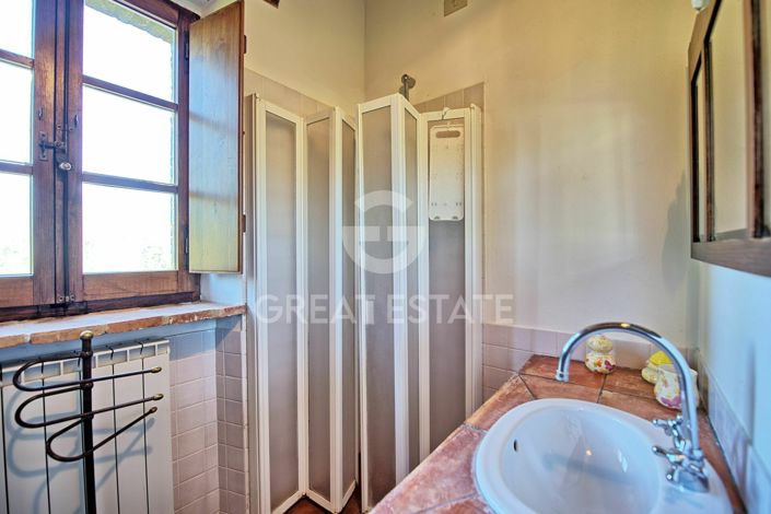 Image No.42-10 Bed Country House for sale