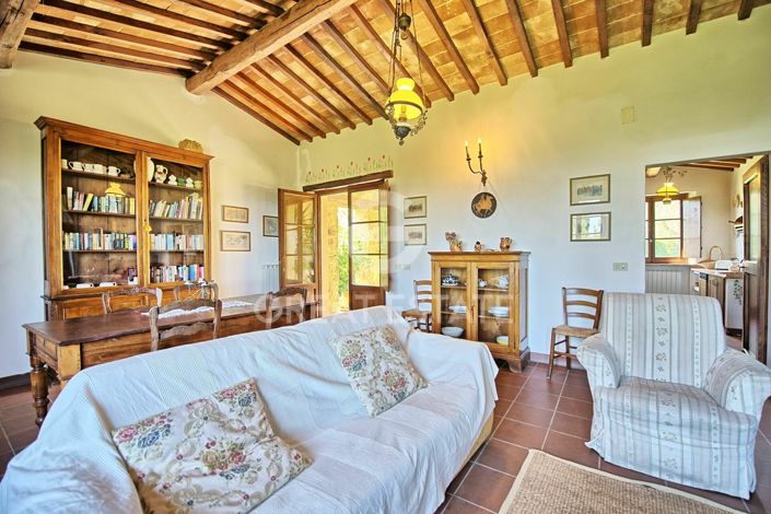 Image No.6-10 Bed Country House for sale