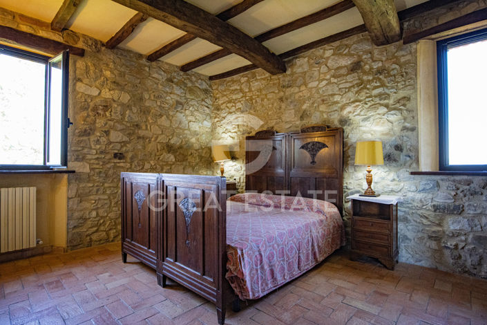 Image No.17-3 Bed Country House for sale