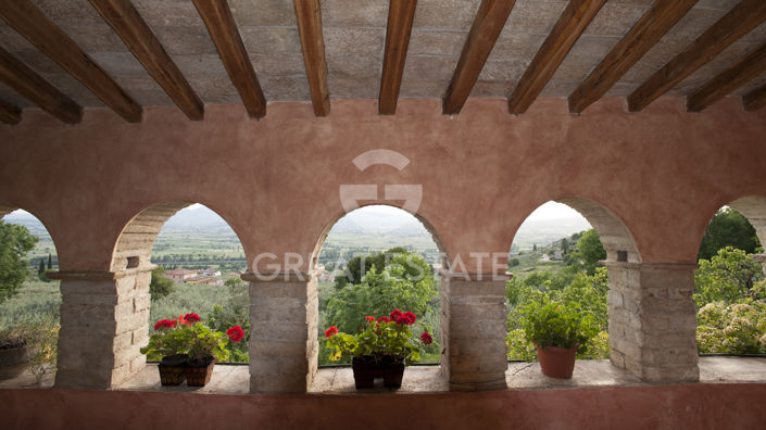 Image No.17-8 Bed Country House for sale