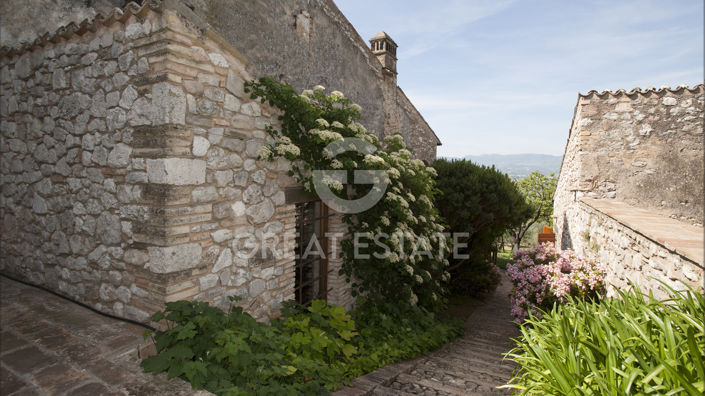 Image No.25-8 Bed Country House for sale