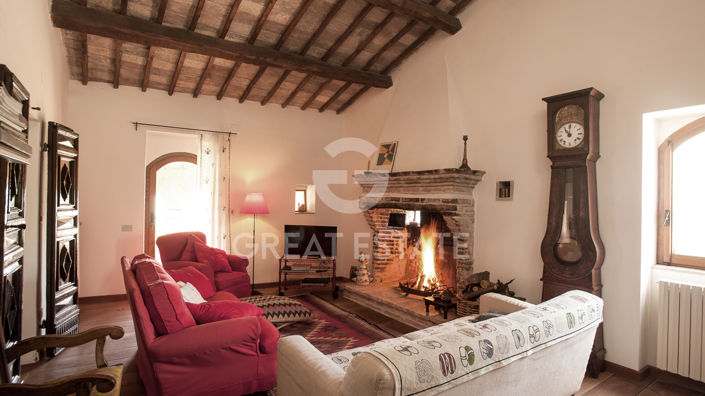 Image No.40-8 Bed Country House for sale