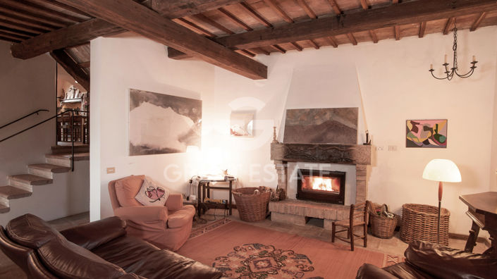 Image No.41-8 Bed Country House for sale