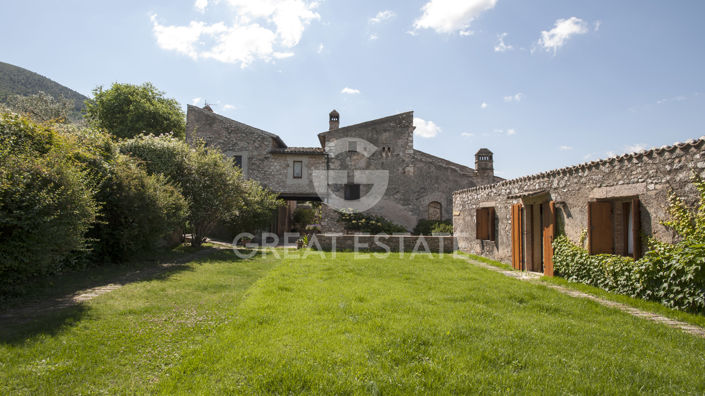 Image No.7-8 Bed Country House for sale