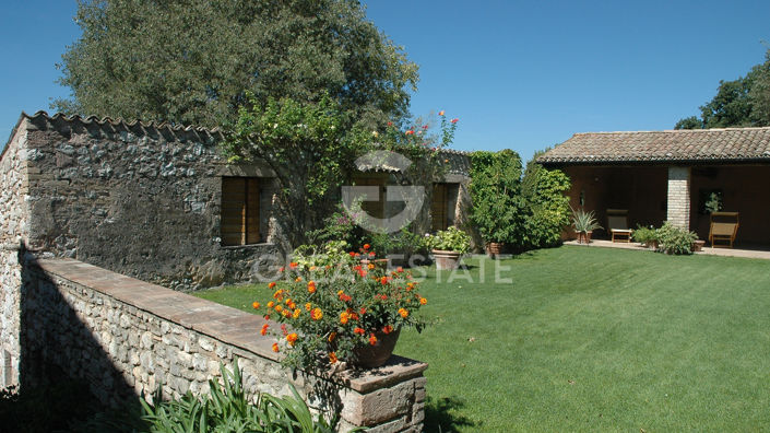 Image No.9-8 Bed Country House for sale