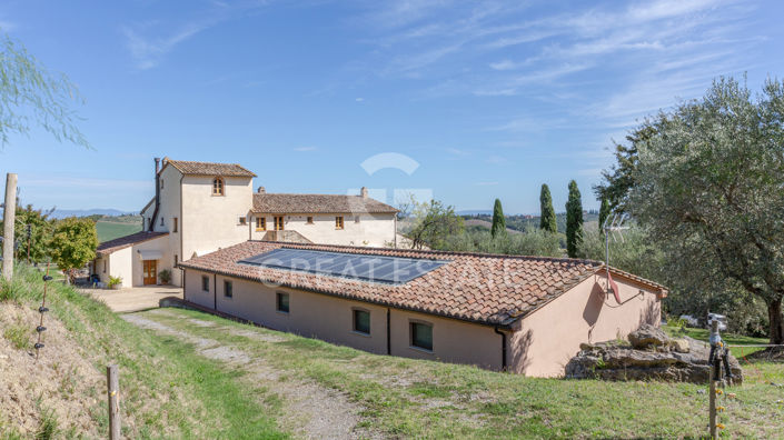 Image No.15-8 Bed Country House for sale