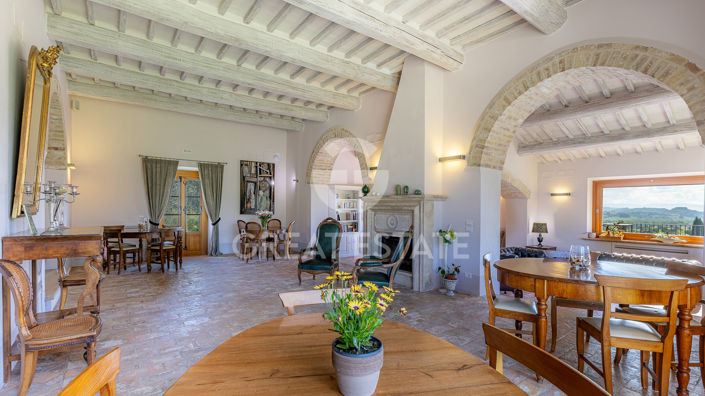 Image No.3-8 Bed Country House for sale