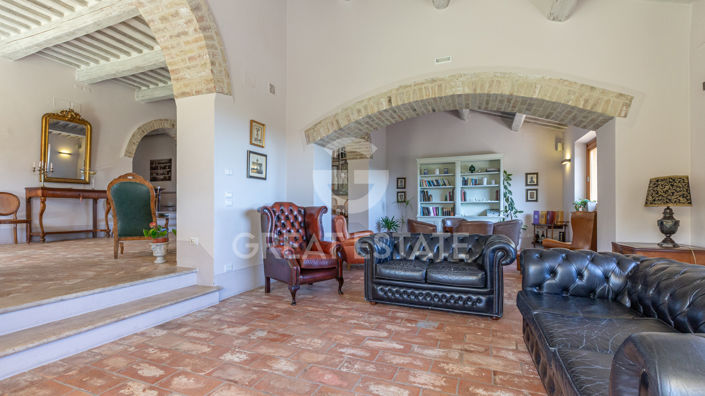 Image No.47-8 Bed Country House for sale