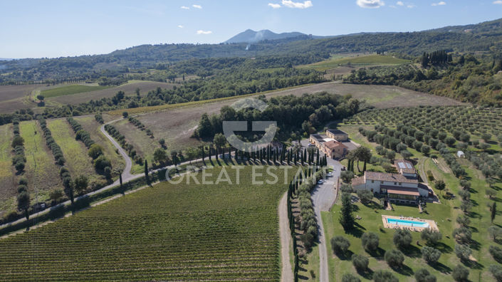 Image No.9-8 Bed Country House for sale