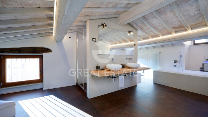 Image No.21-3 Bed Property for sale