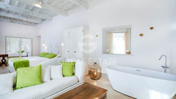 Image No.32-3 Bed Property for sale