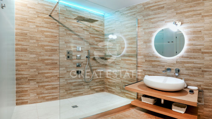 Image No.34-3 Bed Property for sale