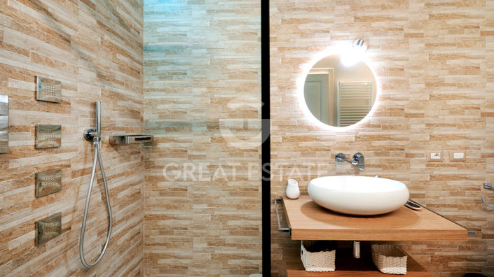 Image No.35-3 Bed Property for sale