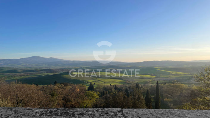Image No.2-Maison de campagne de 9 chambres à vendre à Pienza