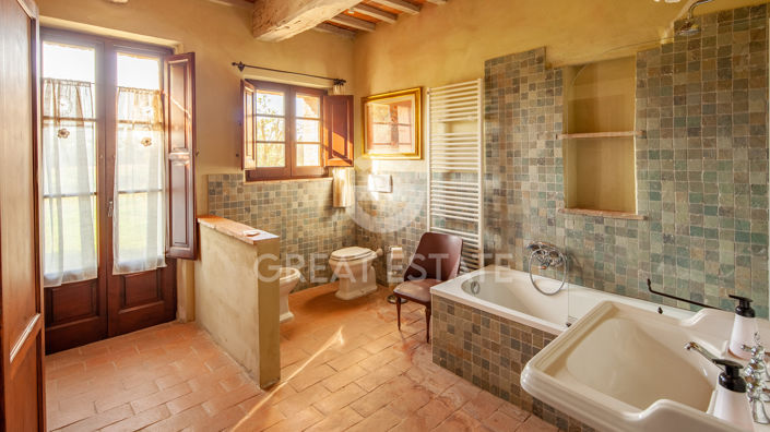 Image No.21-Maison de campagne de 6 chambres à vendre à Citta della Pieve