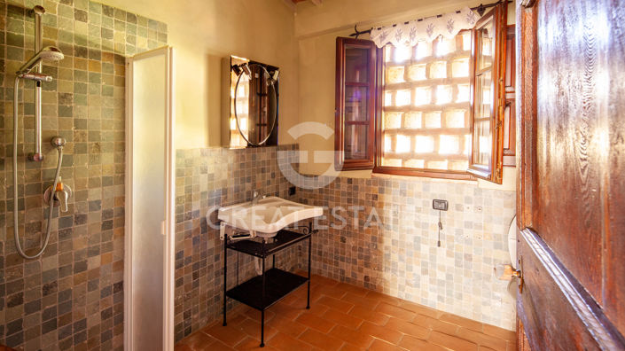 Image No.22-Maison de campagne de 6 chambres à vendre à Citta della Pieve